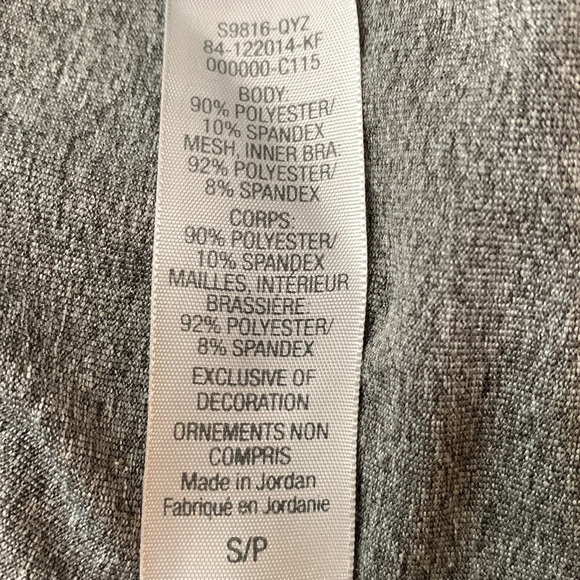 C9 by Champion Duo Dry athletic top Size 8, built in bra, good condition - Picture 6 of 7